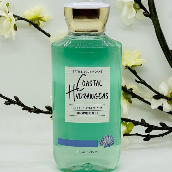 Bath and Body Works Coastal Hydrangeas Fine Fragrance, Gel, Body Cream 3-Pc Set - Picture 3 of 5